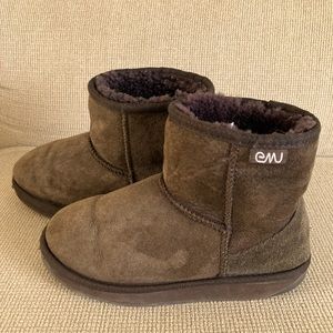 Emu boots
